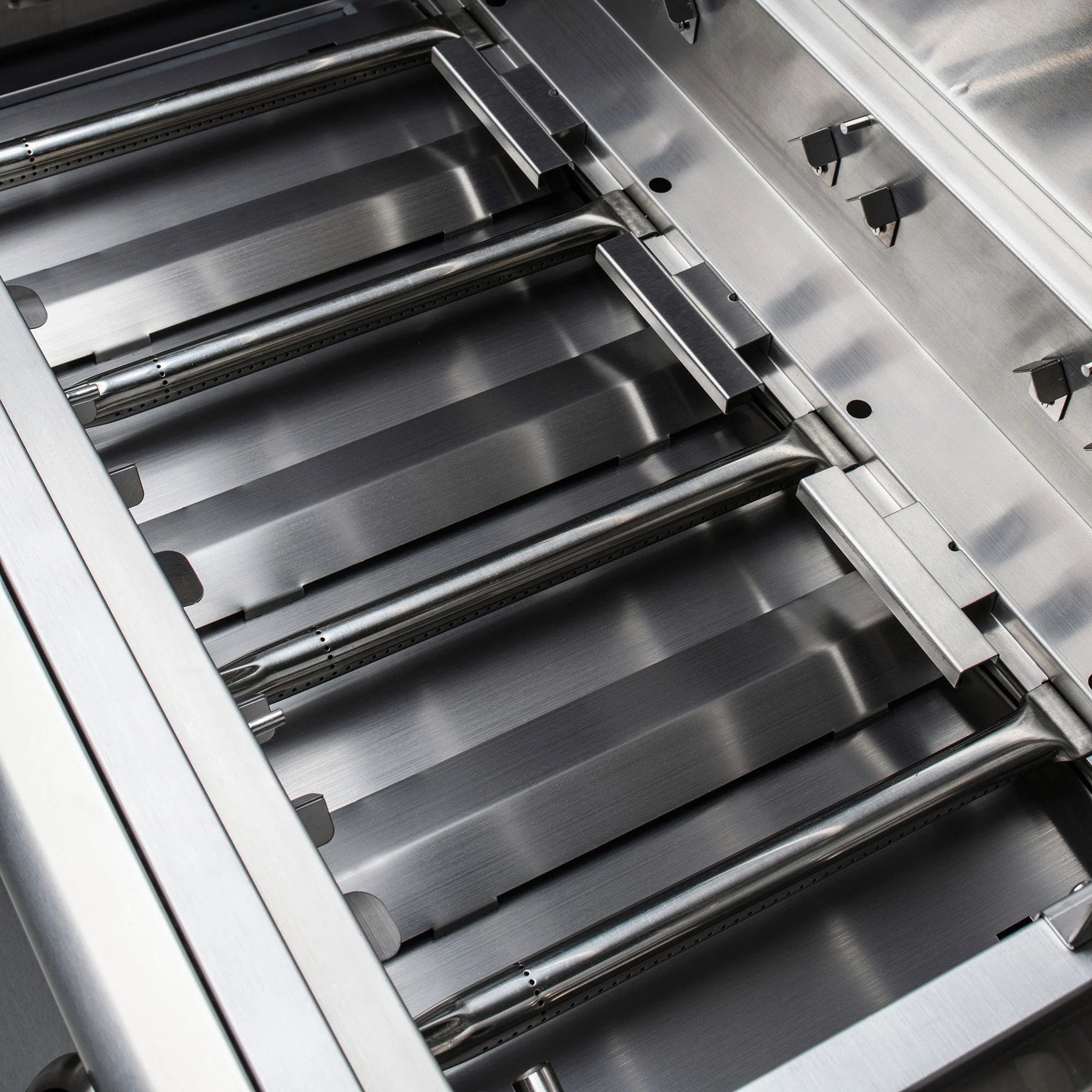 25" 3-Burner Built-In Grill - Image 10
