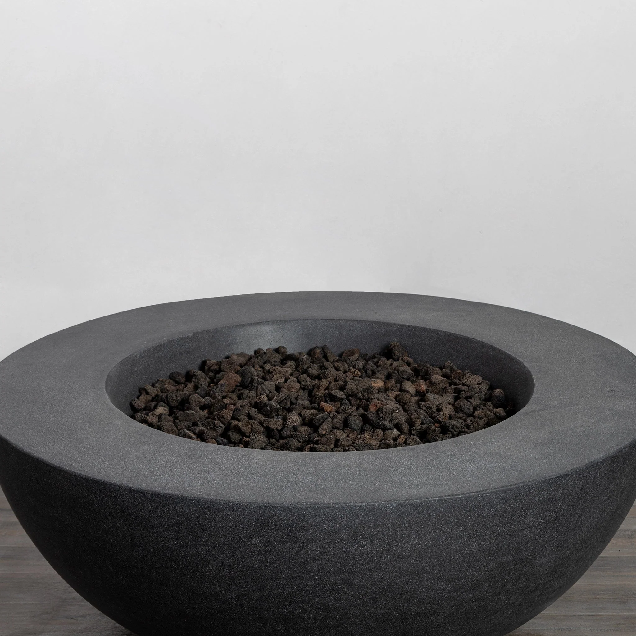 42" Round Beton Concrete (GFRC) Natural Gas Fire Pit by Starfire Designs - Image 13