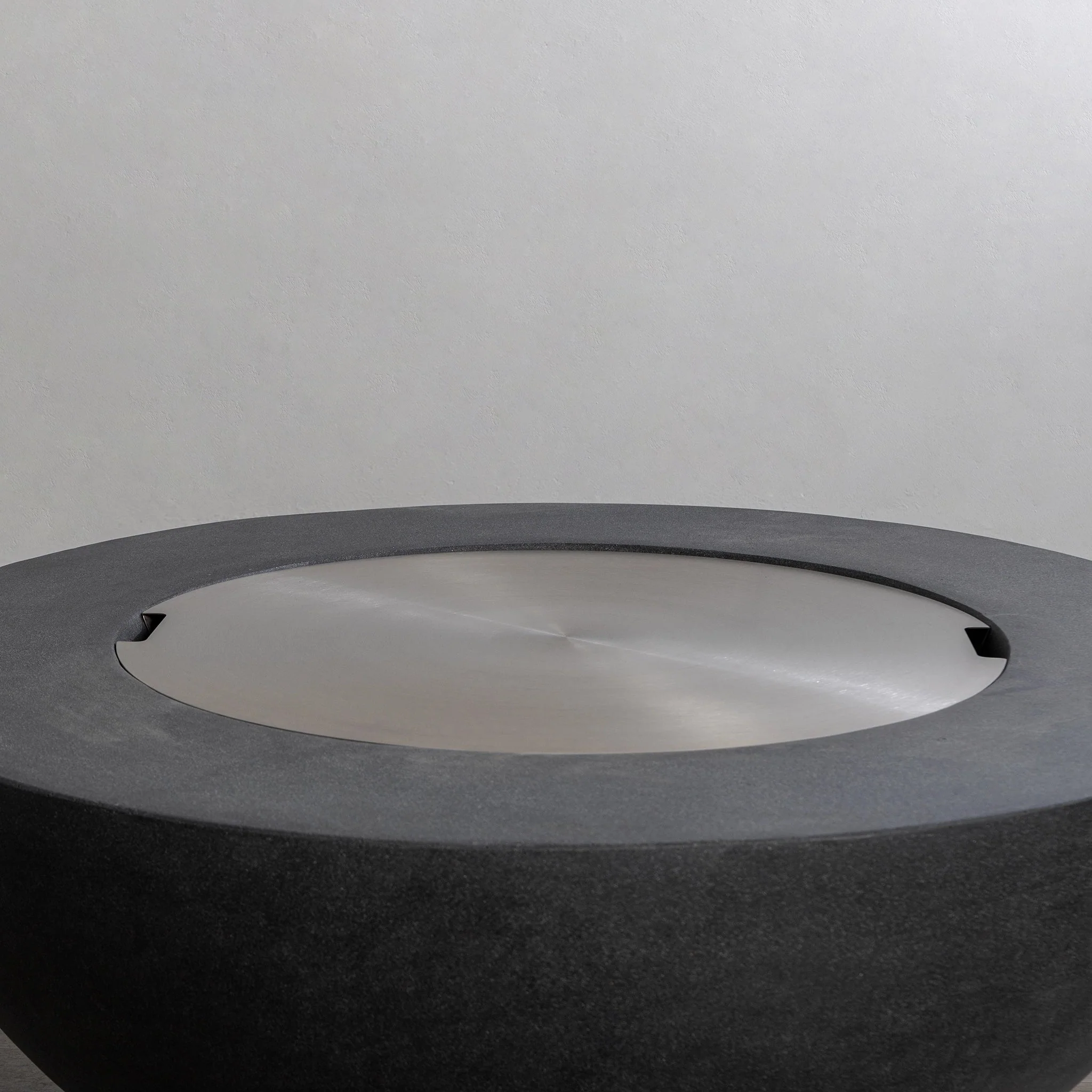 42" Round Beton Concrete (GFRC) Natural Gas Fire Pit by Starfire Designs - Image 18