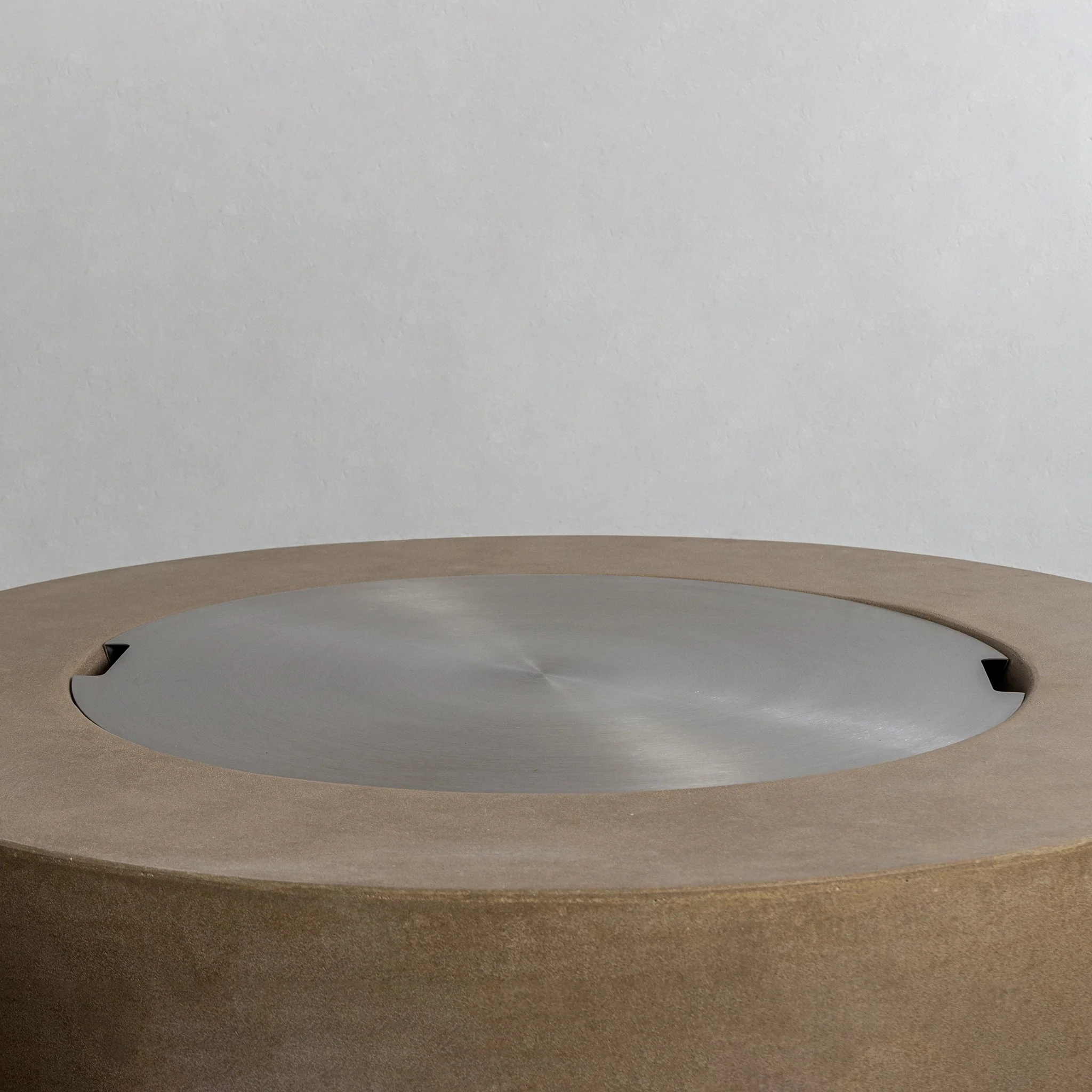 42" Round Beton Concrete (GFRC) Natural Gas Fire Pit by Starfire Designs - Image 28