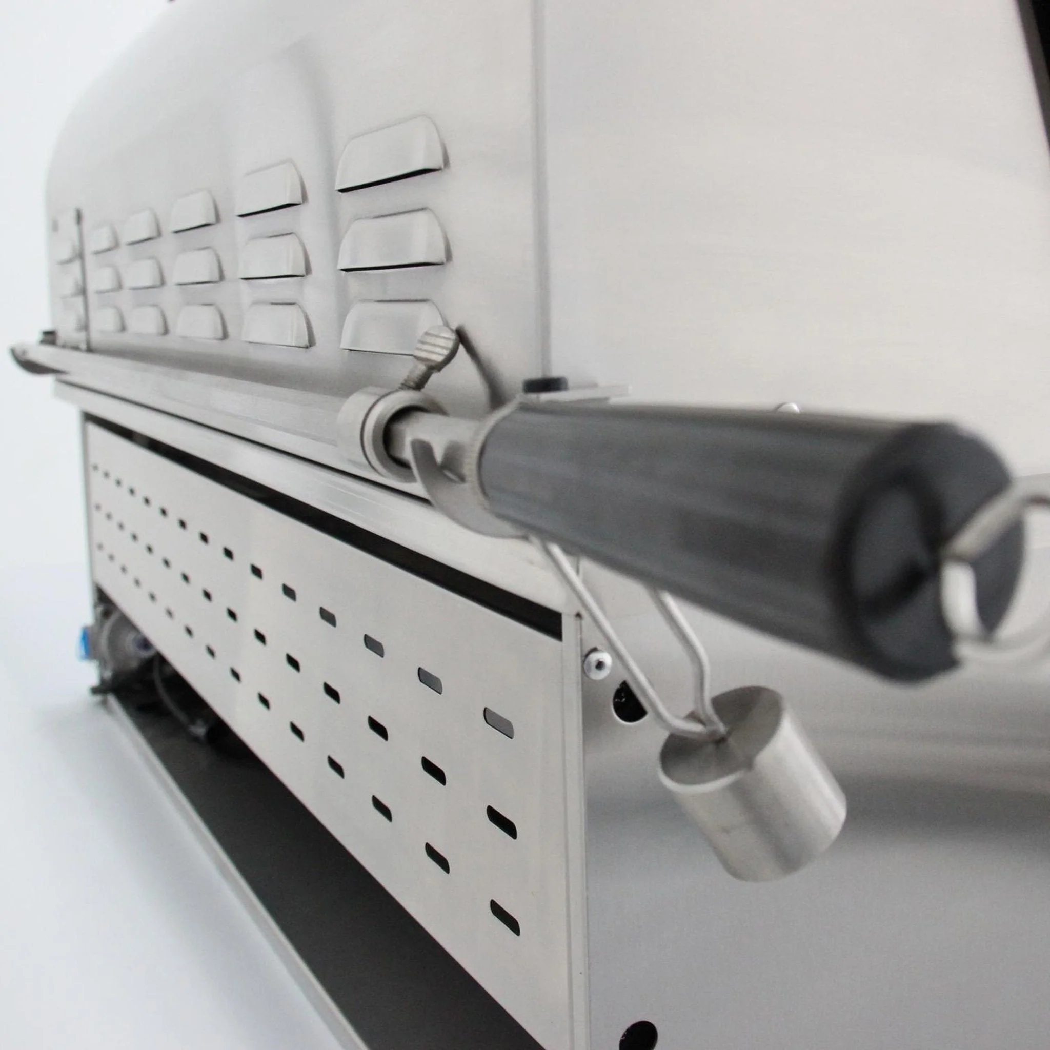 Blaze 4 Burner Professional Built-In Grill - Image 9