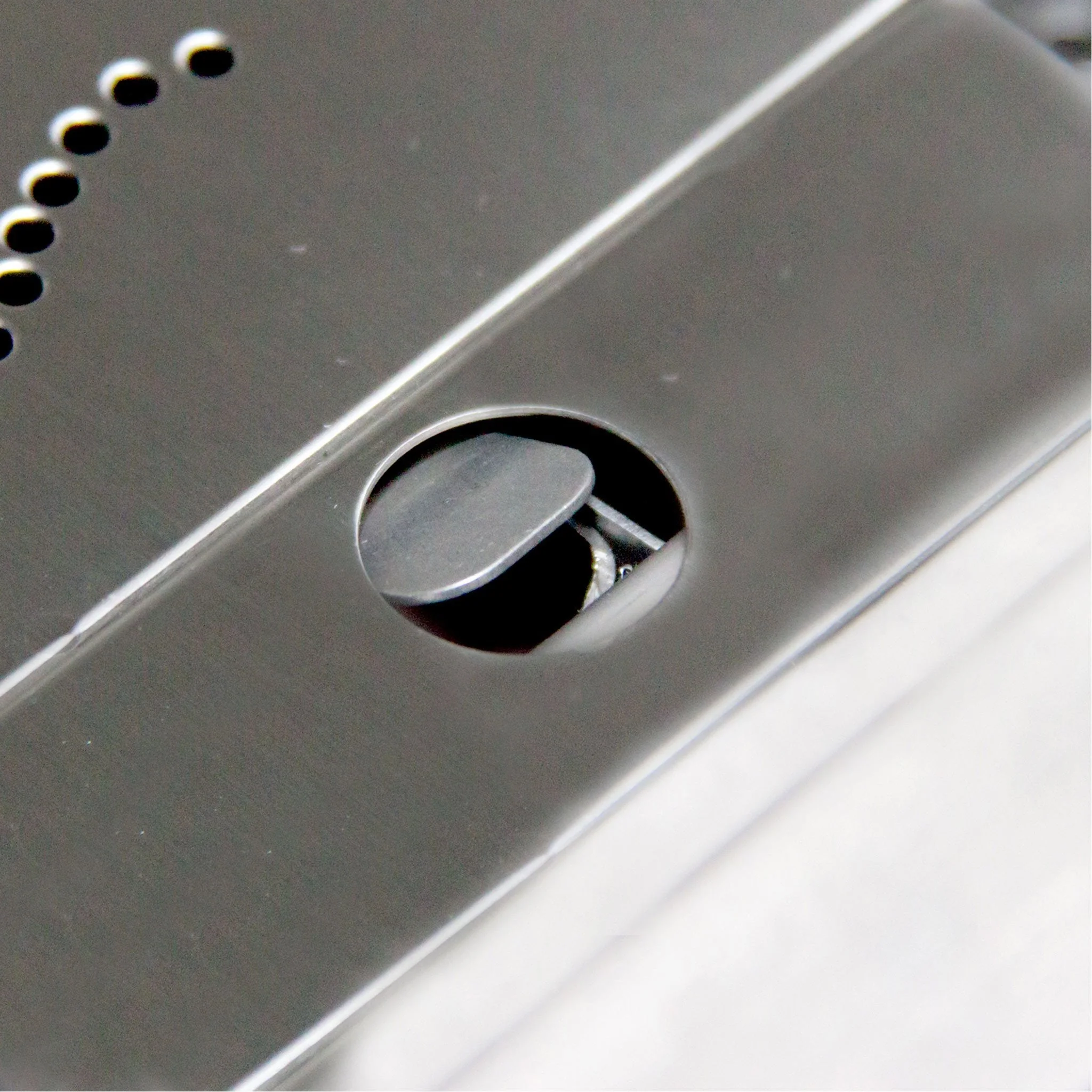 Blaze Stainless Steel Smoker Box - Image 3