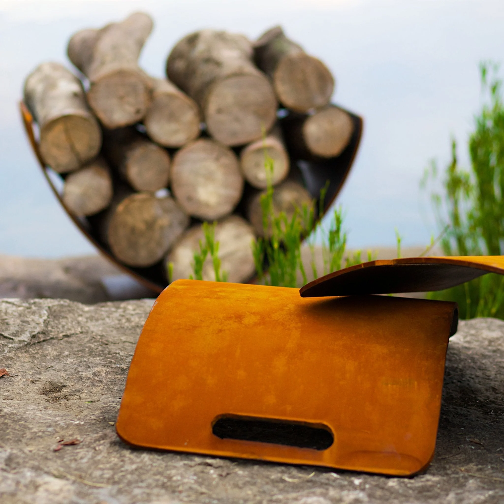 Fire Pit Art Carbon Steel Wings in Flight Log Rack - Image 4