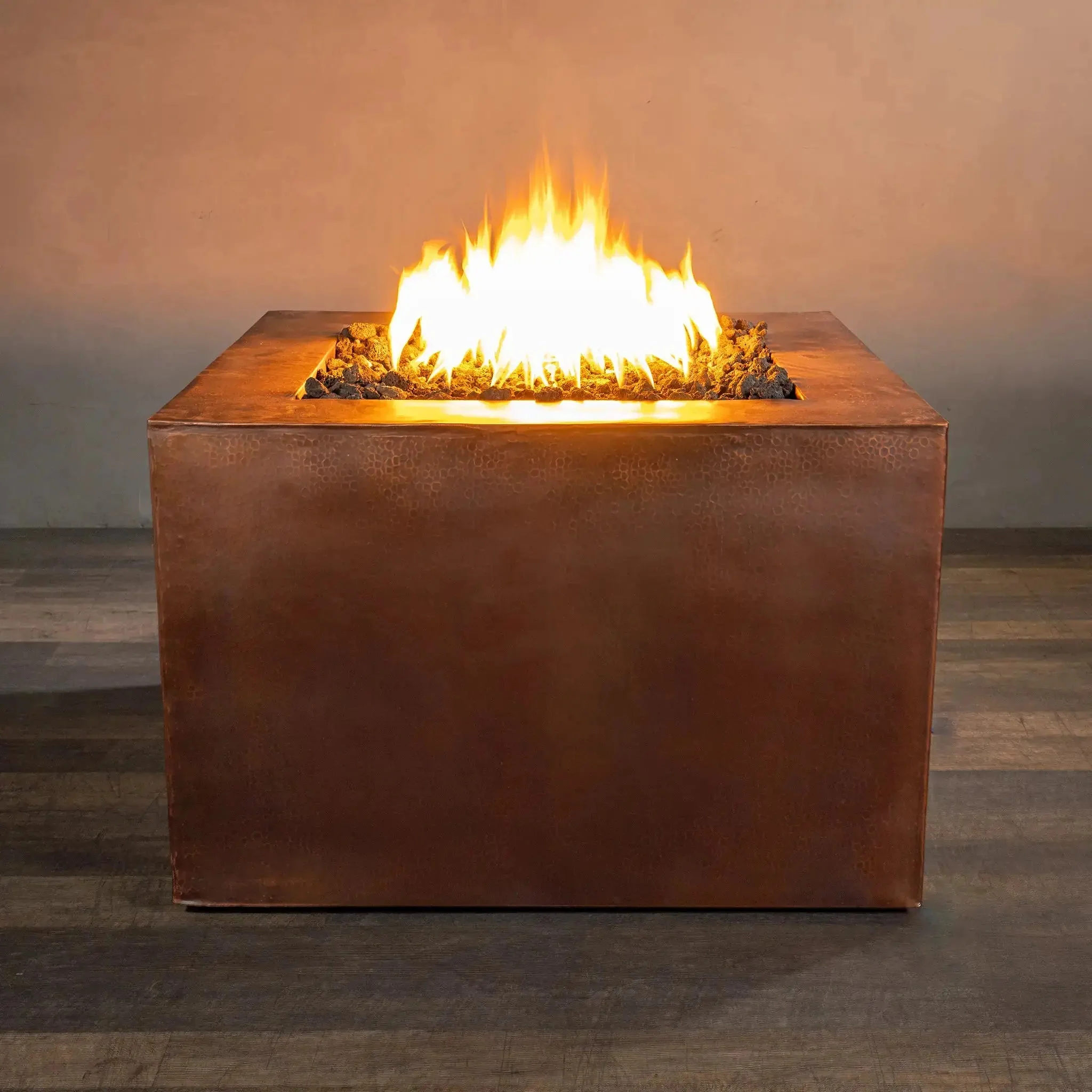 Starfire Designs Gravity Moreno 36" W Square Copper Fire Pit - MORGRAV363624 - Image 3
