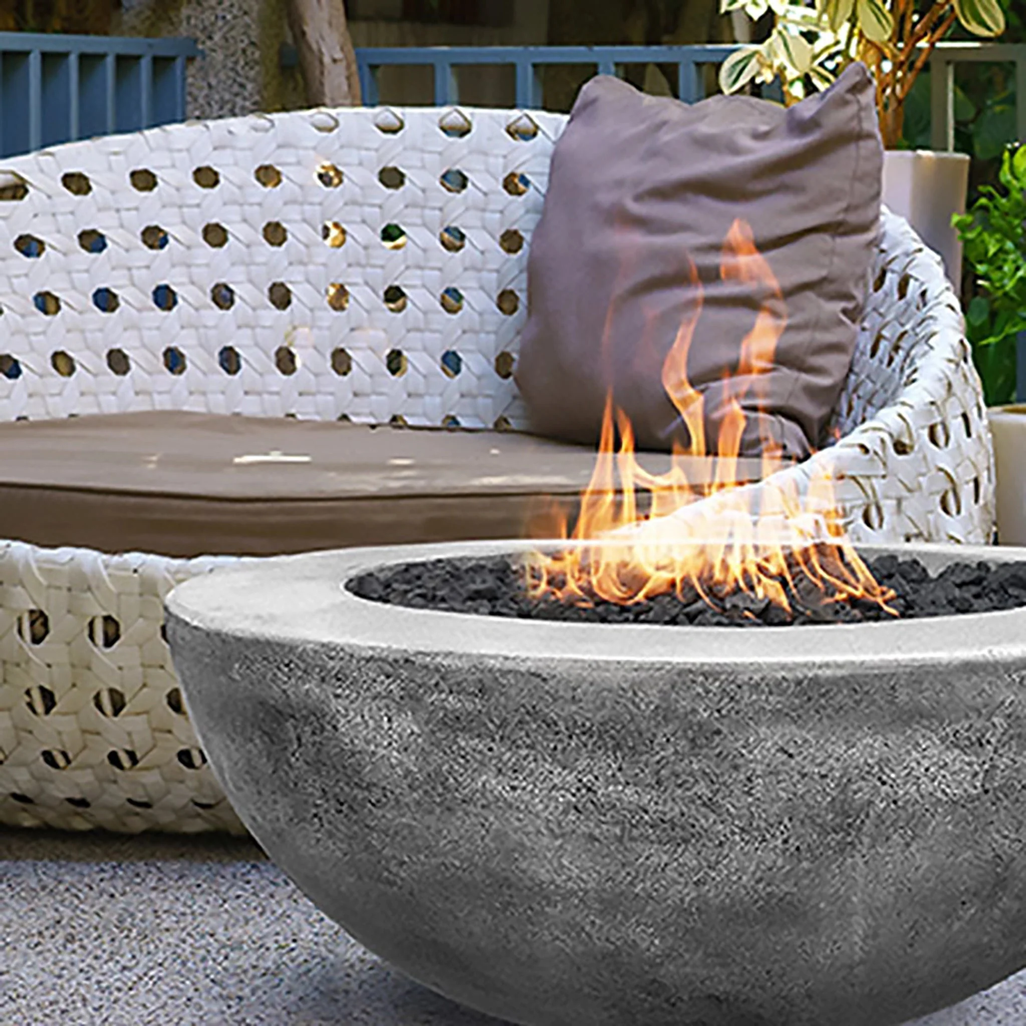 Prism Hardscapes 36" Moderno 5 Natural Gas Fire Bowl in Ultra White - PH-426-5NG - Image 6