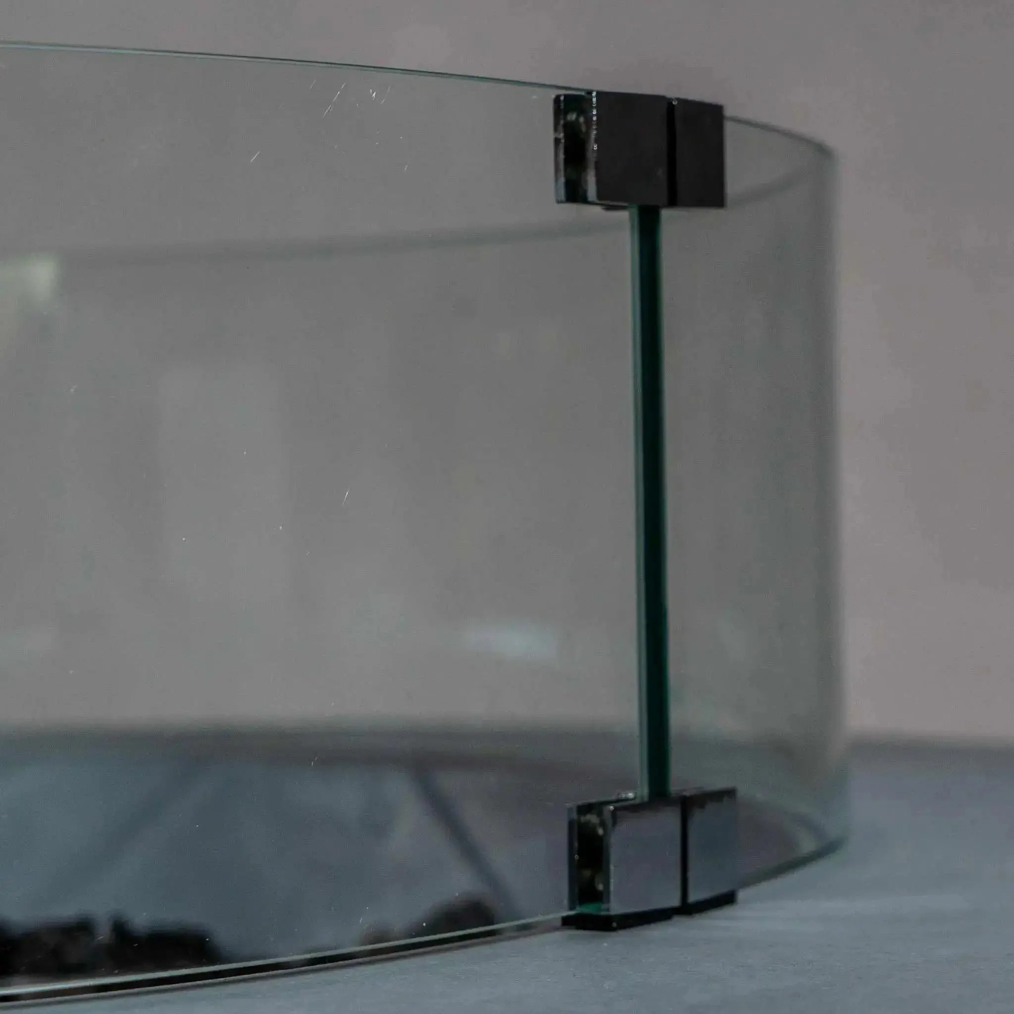 Round Beton Glass Wind Guard by Starfire Designs - Image 7