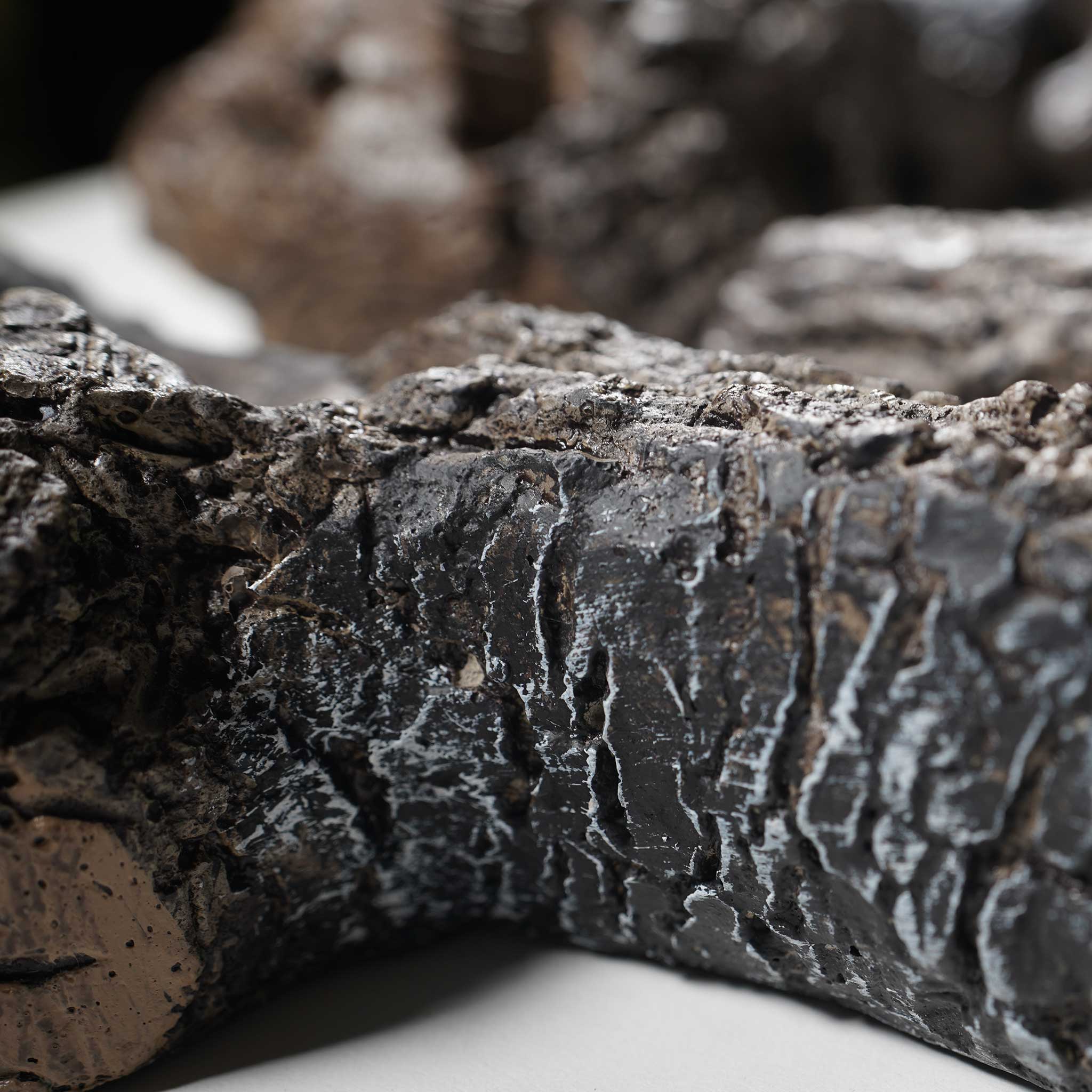 Vent-Free Gas Logs Charred Frontier Oak by Real Fyre - Image 10